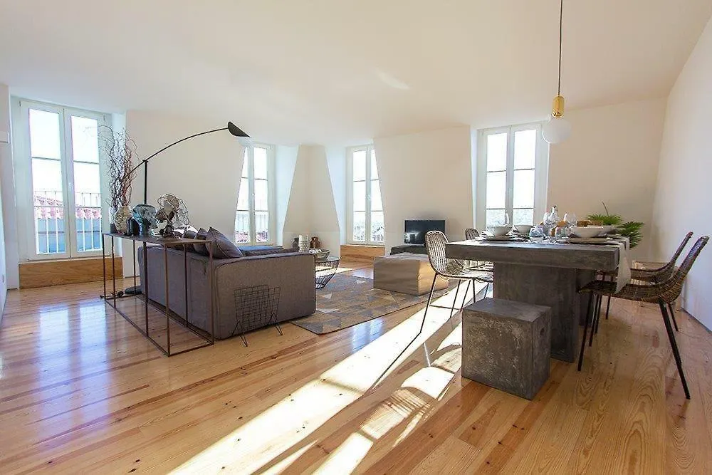 Luxury T.M. Penthouse With A View Apartment Lisbon